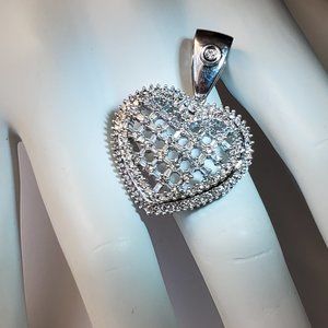 14K WHITE  GOLD DIAMOND PENDANT